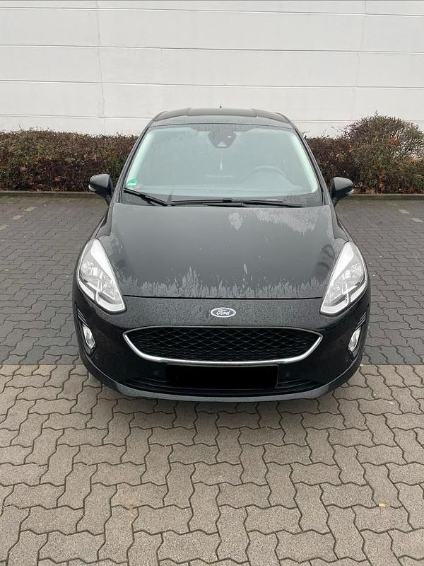 Schwarz Gebraucht 2018 Ford Fiesta Kleinwagen | 10.500 € (Teuer) - Bild 1/4