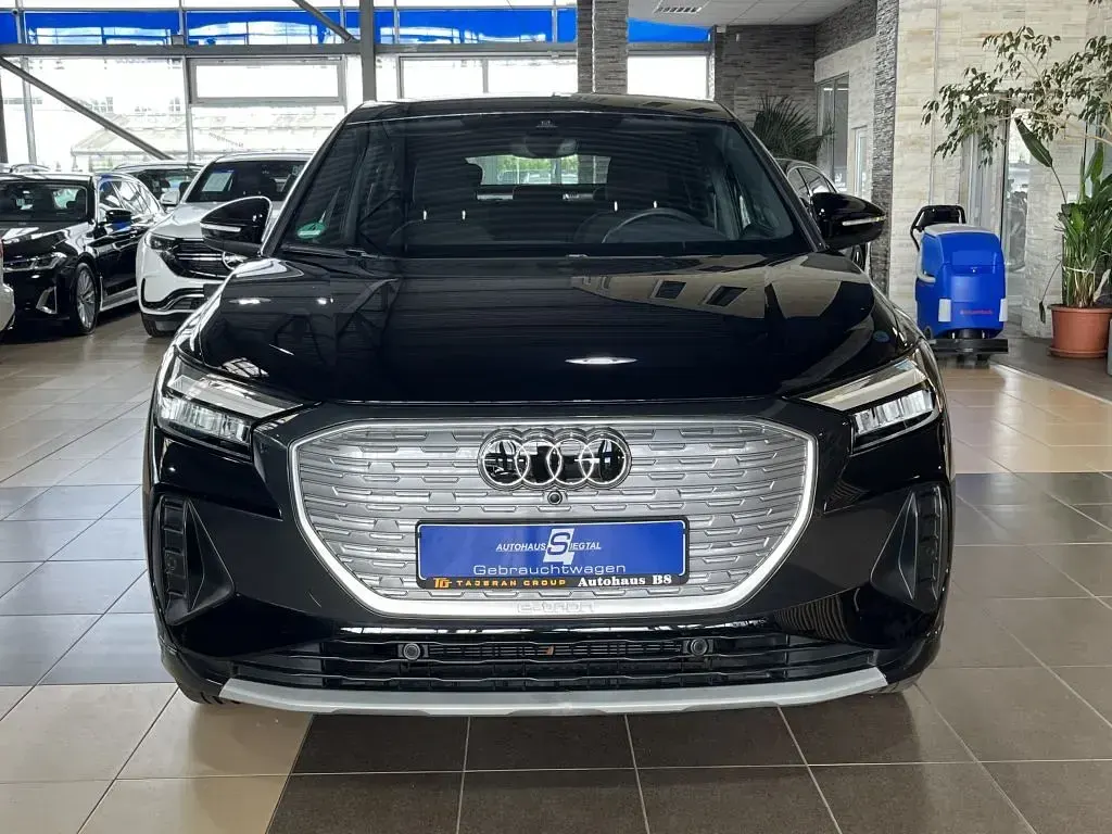 Używany Audi e-tron 125 kW (170 KM) 2023 Czarny SUV