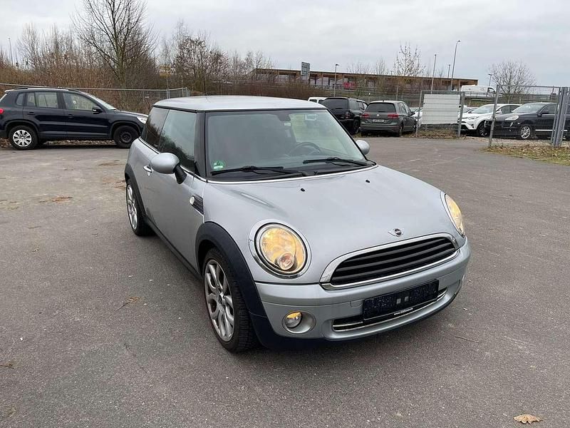 Gebraucht Mini ONE 75 PS (55 kW) 2009 Pure silver metallic Kleinwagen