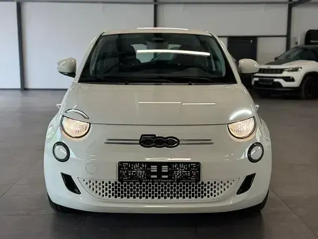 Usata Fiat 500e 86 kW (118 CV) 2023 Bianco Berlina