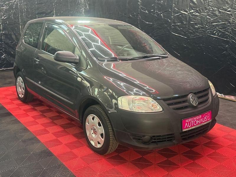 Gebraucht VW Fox Basis 54 PS (39 kW) 2006 Grau Kleinwagen