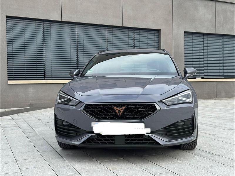 Gebraucht Cupra Leon 150 PS (110 kW) 2023 Grau Kombi