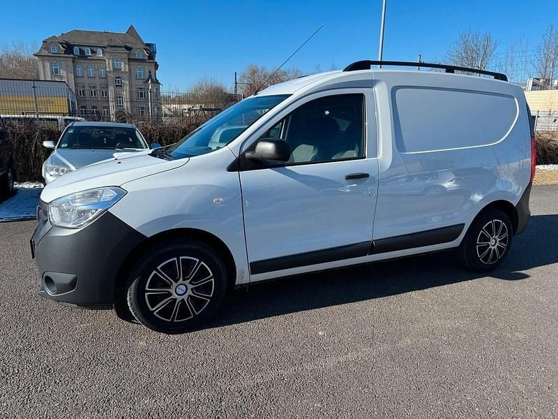 Gebraucht Dacia Dokker 83 PS (61 kW) 2015 Weiß Van / Kleinbus