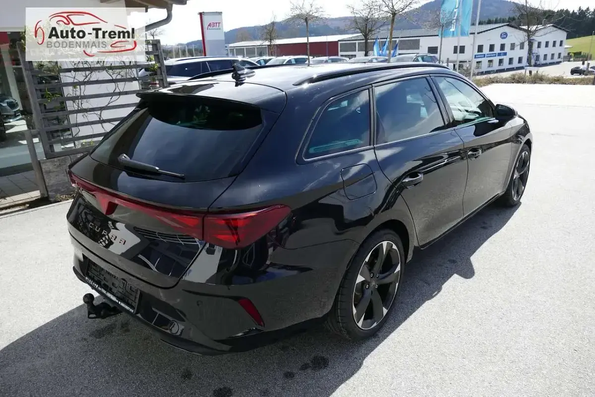 Neu Cupra Leon 204 PS (150 kW) 2026 Midnight schwarz Kombi