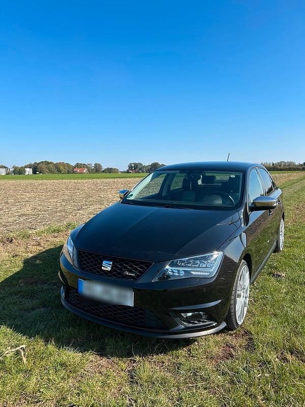 Schwarz Gebraucht 2016 Seat Toledo Limousine | 9.700 € (Etwas zu teuer) - Bild 1/4