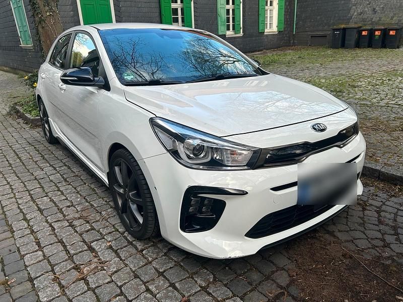 Gebraucht Kia Rio 120 PS (88 kW) 2020 Weiß Kleinwagen