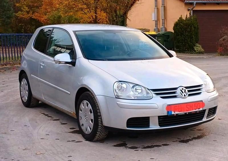 Silber Gebraucht 2005 VW Golf V Sportline Kleinwagen | 1.199 € (Superpreis) - Bild 1/4
