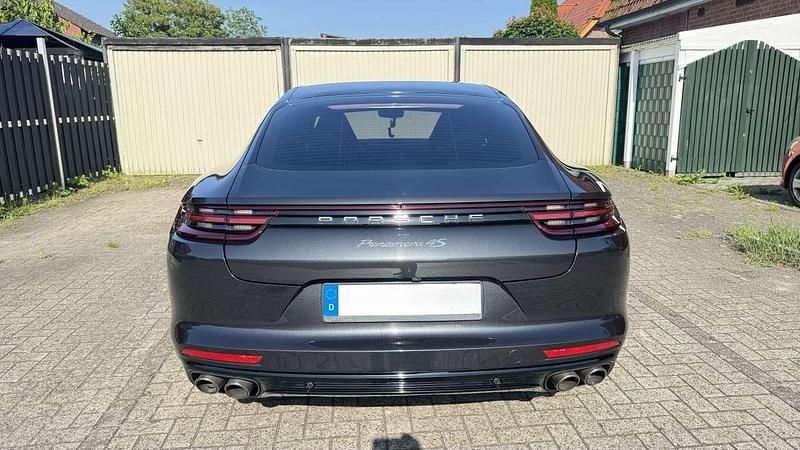 Gebraucht Porsche Panamera 421 PS (309 kW) 2016 Grau Limousine