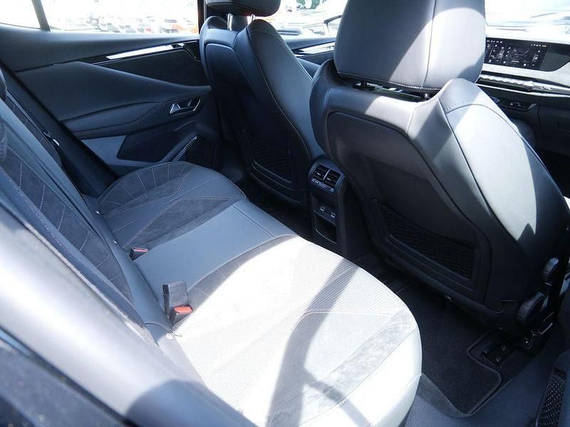 Gebraucht DS Automobiles DS4 Performance 131 PS (96 kW) 2023 Schwarz Limousine