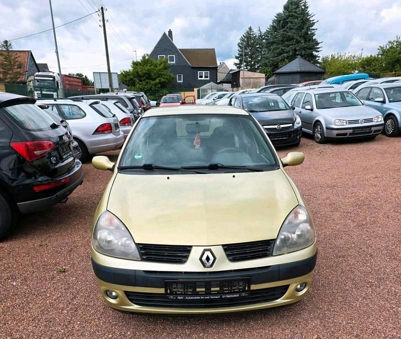 Gebraucht Renault Clio II 75 PS (55 kW) 2004 Andere außenfarben Limousine