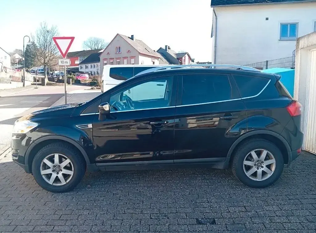 Gebraucht Ford Kuga Titanium 140 PS (102 kW) 2011 Schwarz SUV