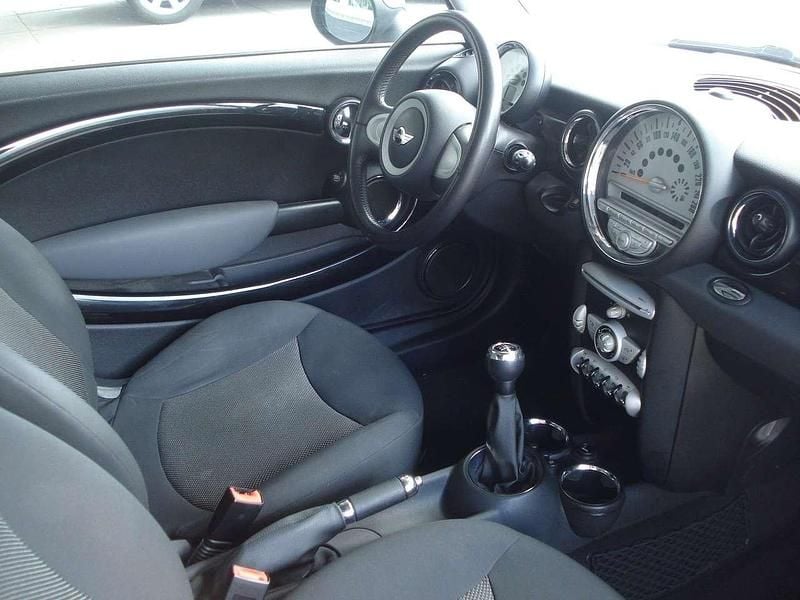 Second-hand Mini ONE 75 CP (55 kW) 2010 Argintiu Hatchback
