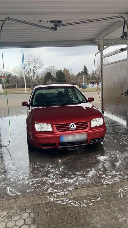 Gebraucht VW Bora 101 PS (74 kW) 2000 Rot Limousine