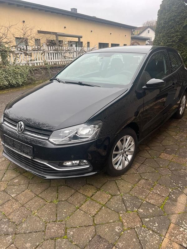 Gebraucht VW Polo 75 PS (55 kW) 2017 Schwarz Kleinwagen