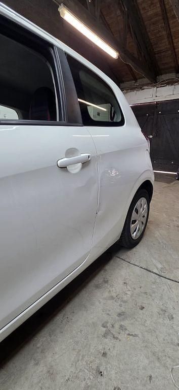 Gebraucht Peugeot 108 69 PS (50 kW) 2015 Weiß Kleinwagen