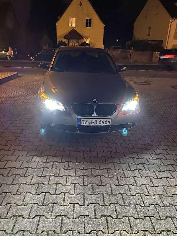 Gebraucht BMW 520 170 PS (125 kW) 2004 Limousine
