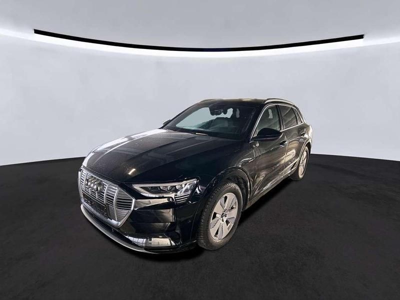 Mythosschwarz metallic Gebraucht 2022 Audi e-tron Advanced SUV | 35.885 € (Fairer Preis) - Bild 1/2
