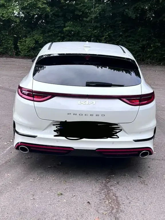 Gebraucht Kia ProCeed GT 204 PS (150 kW) 2023 Weiß Kombi