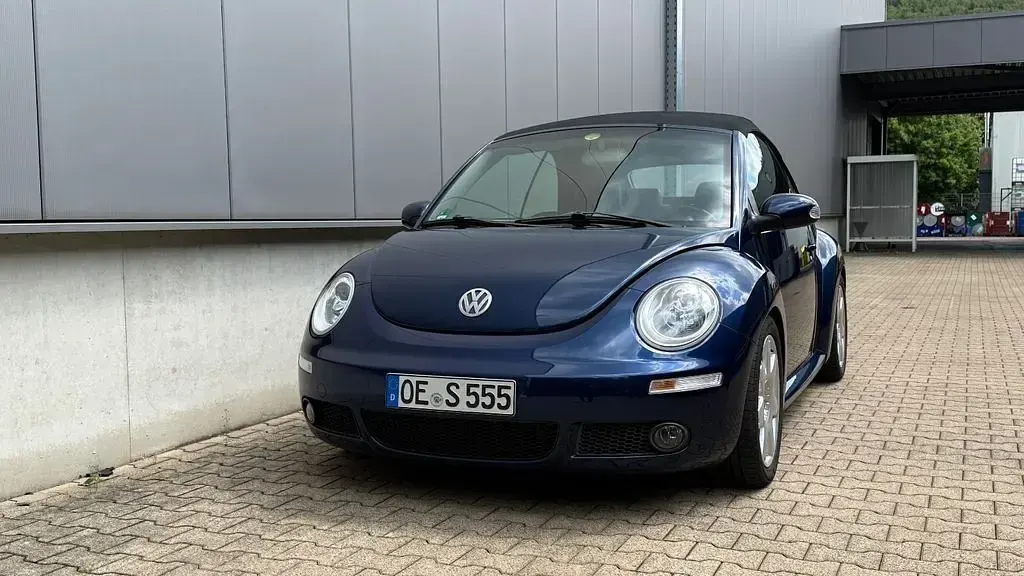 Gebraucht VW New Beetle 102 PS (75 kW) 2006 Blau Kleinwagen