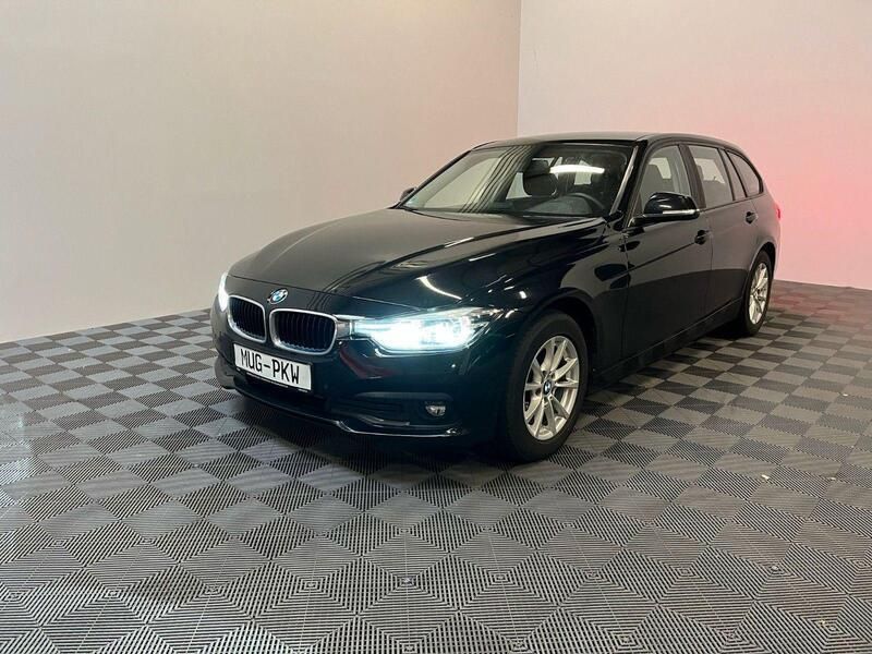 Schwarz Gebraucht 2019 BMW 316 Advantage Kombi | 16.990 € (Fairer Preis) - Bild 1/3