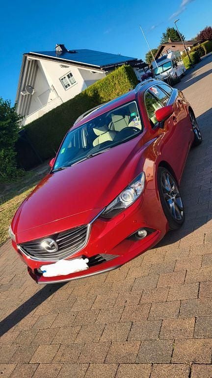 Rot Gebraucht 2013 Mazda 6 Sports-Line Kombi | 5.900 € (Superpreis) - Bild 1/4