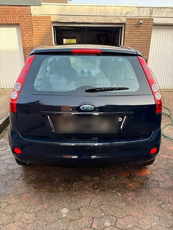 Gebraucht Ford Fiesta 60 PS (44 kW) 2007 Blau Kleinwagen