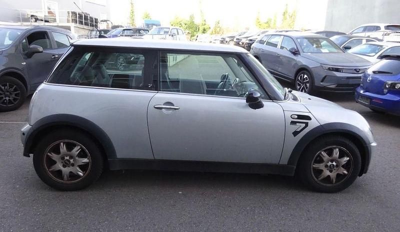 Second-hand Mini ONE 90 CP (66 kW) 2006 Argintiu Hatchback