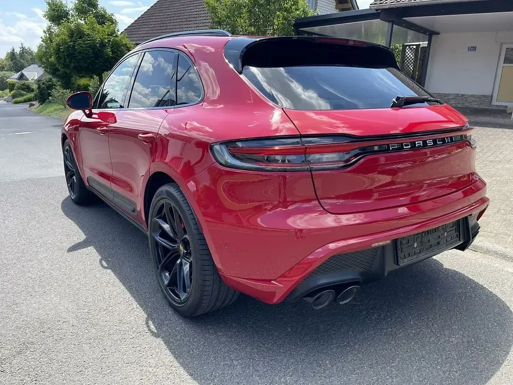 Gebraucht Porsche Macan 381 PS (280 kW) 2022 Karminrot SUV