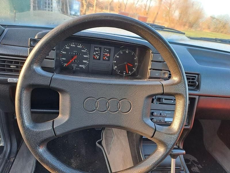 Gebraucht Audi 80 75 PS (55 kW) 1985 Grau Limousine