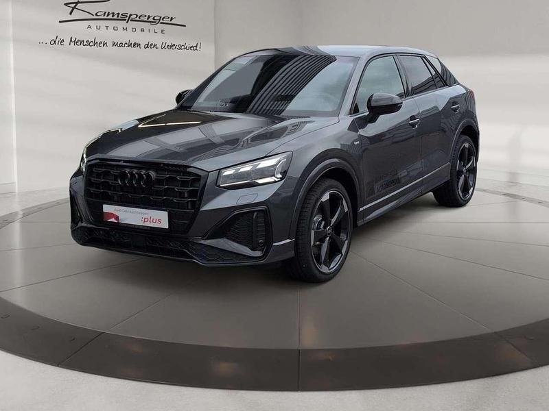 Gebraucht Audi Q2 S-Line 150 PS (110 kW) 2025 Grau (daytonagrau perleffekt) SUV