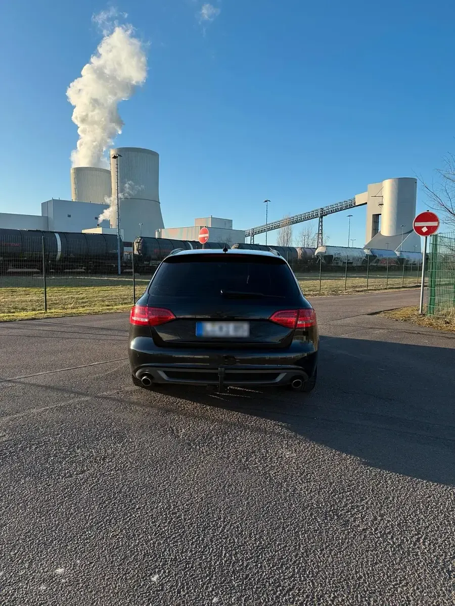 Używany Audi A4 Performance 239 KM (175 kW) 2011 Czarny Kombi