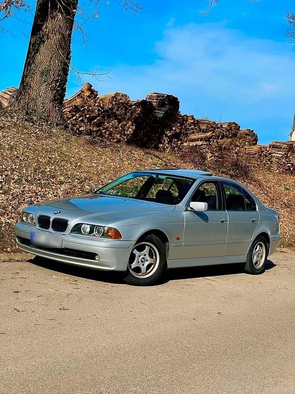 Gebraucht BMW 520 170 PS (125 kW) 2002 Silber Limousine