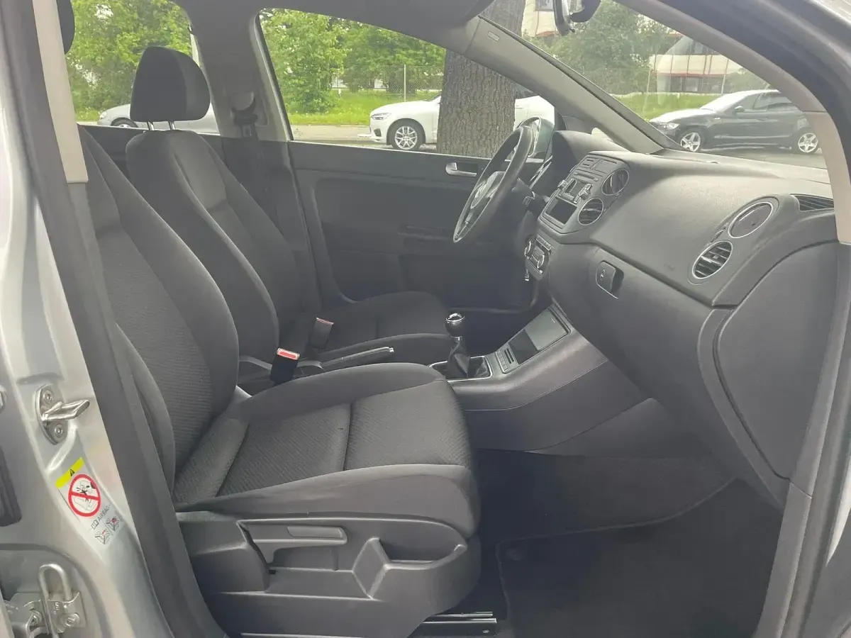 Gebraucht VW Golf Plus Cross 105 PS (77 kW) 2012 Grau Van / Kleinbus