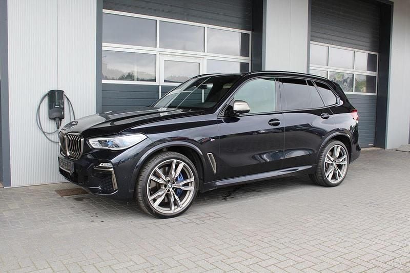 Schwarz Gebraucht 2020 BMW X5 M50 Performance SUV | 54.950 € (Fairer Preis) - Bild 1/4