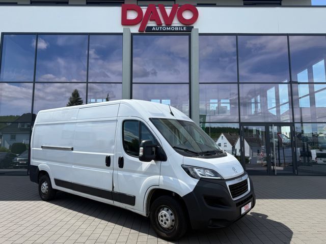 Weiss Gebraucht 2022 Peugeot Boxer Premium Van | 16.991 € (Superpreis) - Bild 1/4