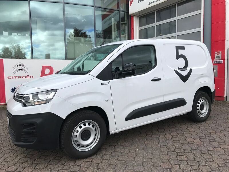 Gebraucht Citroën e-Berlingo 100 kW (136 PS) 2024 Lackierung weiss icy/deckende Van / Kleinbus