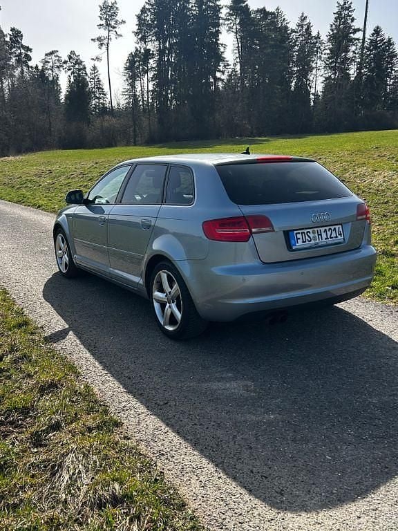 Second-hand Audi A3 S-Line 200 CP (147 kW) 2009 Argintiu Hatchback