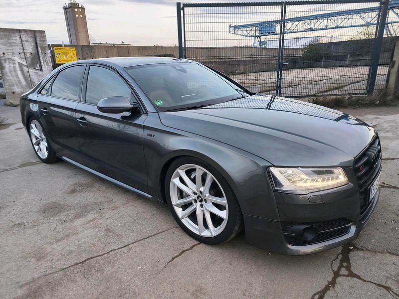 Second-hand Audi S8 700 CP (514 kW) 2017 Gri Berlinǎ