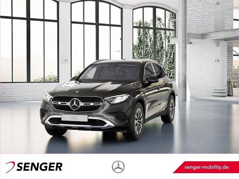 Grau Gebraucht 2024 Mercedes GLC200 Avantgarde SUV | 48.860 € (Fairer Preis) - Bild 1/3