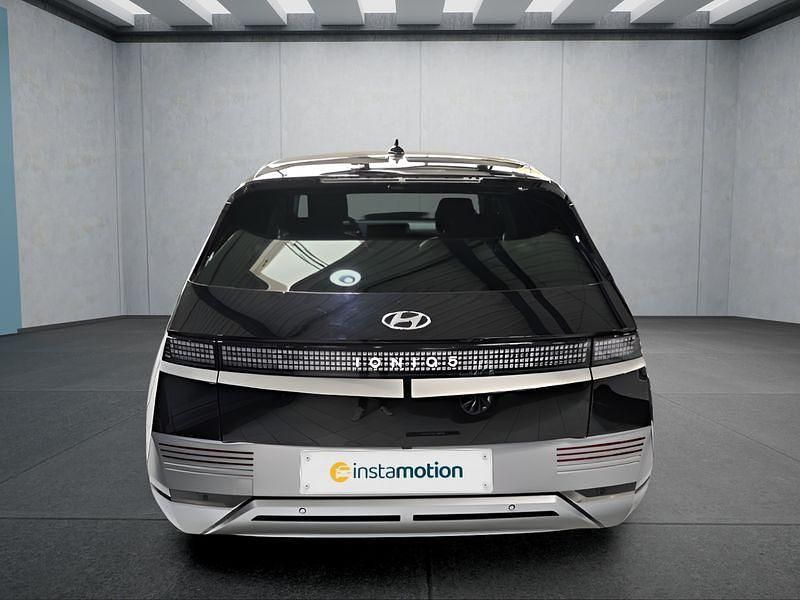 Schwarz Gebraucht 2022 Hyundai Ioniq Kleinwagen | 33.149 € (Teuer) - Bild 1/4