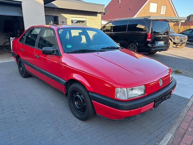 Gebraucht VW Passat 90 PS (66 kW) 1991 Rot Limousine