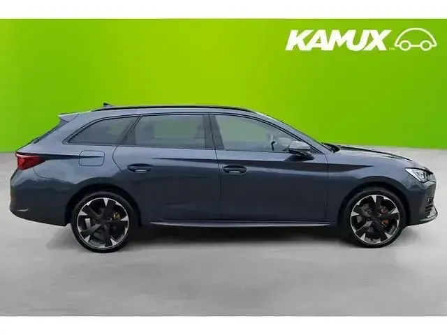 Usado Cupra Leon 150 CV (110 kW) 2022 Gris Familiar