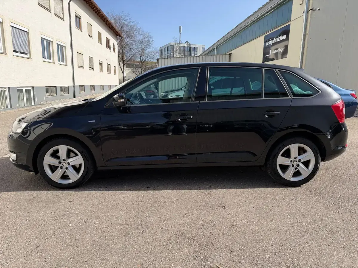 Gebraucht Skoda Rapid Drive 125 PS (91 kW) 2017 Schwarz Kleinwagen