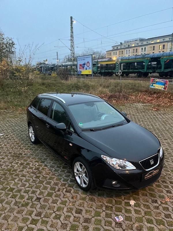 Schwarz Gebraucht 2011 Seat Ibiza ST Copa Kombi | 6.290 € (Fairer Preis) - Bild 1/4
