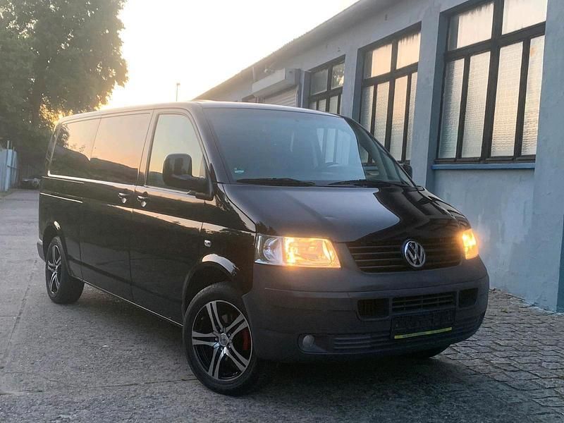 Schwarz Gebraucht 2009 VW T5 Van | 10.200 € (Teuer) - Bild 1/4