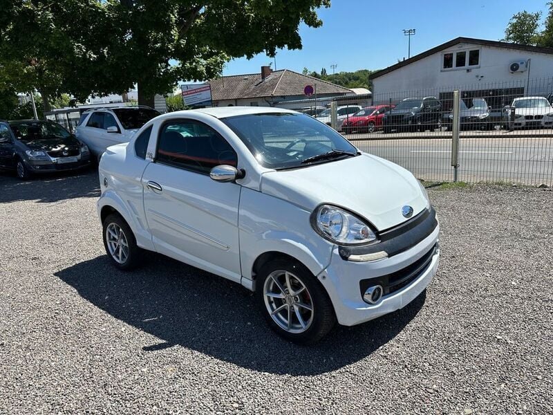 Weiß Gebraucht 2014 Microcar M.Go Kleinwagen | 6.999 € (Guter Preis) - Bild 1/4