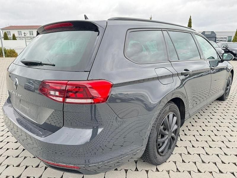 Gebraucht VW Passat Conceptline 122 PS (89 kW) 2021 Grau Limousine