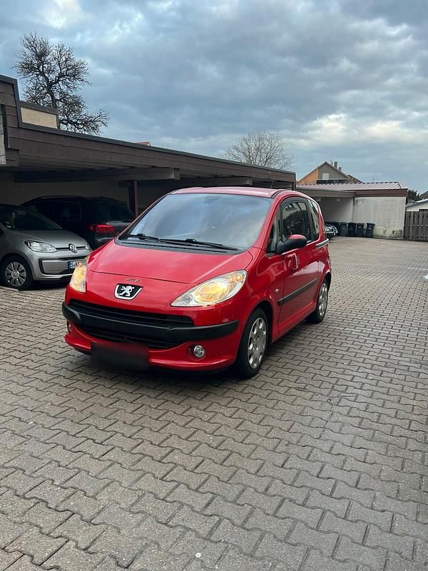 Gebraucht Peugeot 1007 88 PS (64 kW) 2007 Rot Van / Kleinbus