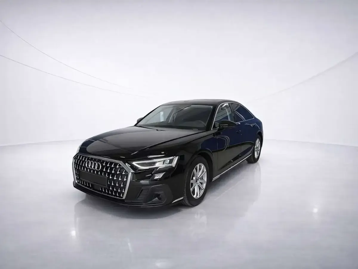 Gebraucht Audi A8 Ambiente 286 PS (210 kW) 2023 Schwarz Limousine