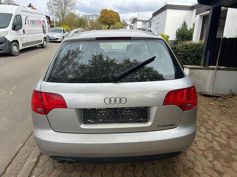 Second-hand Audi A4 140 CP (102 kW) 2005 Argintiu Break